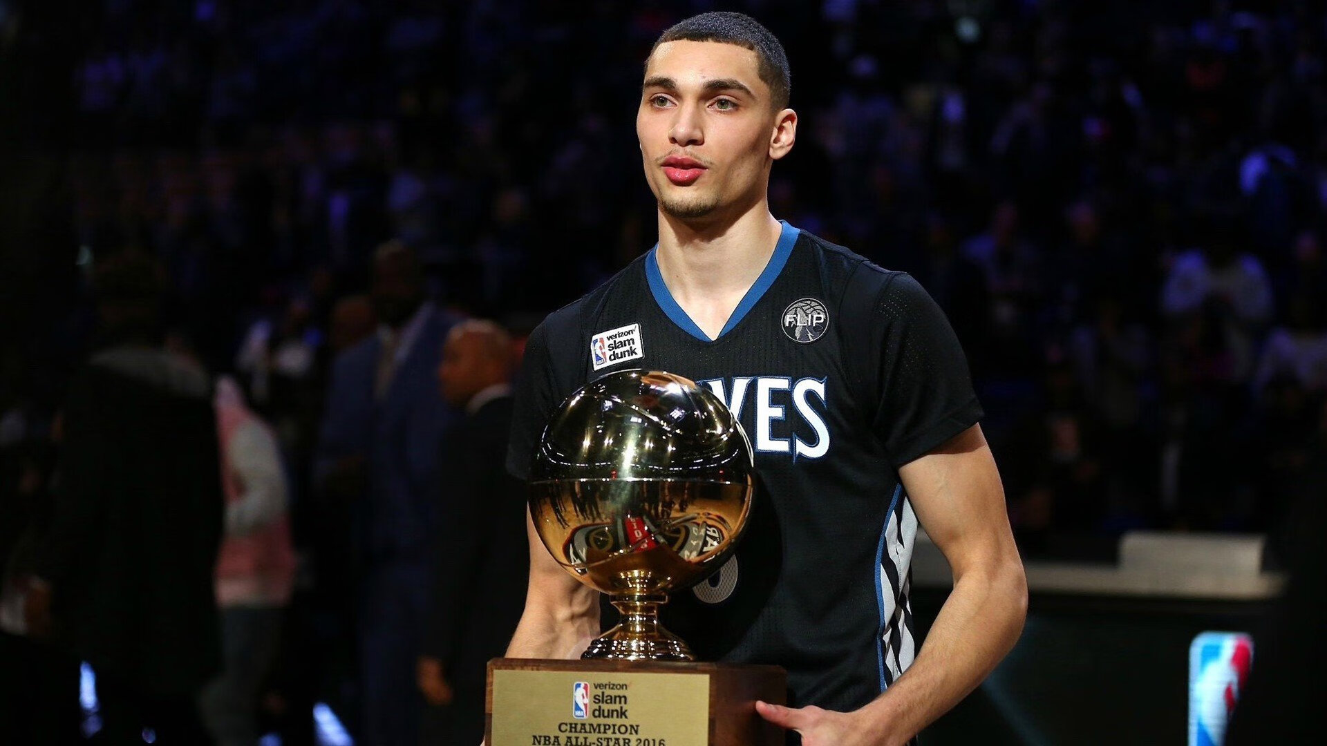 李明全场砍下34分，攻防两端都表现抢眼！，李明tomo